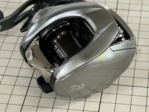 SHIMANO「 23 ヴァンキッシュ 2500S」